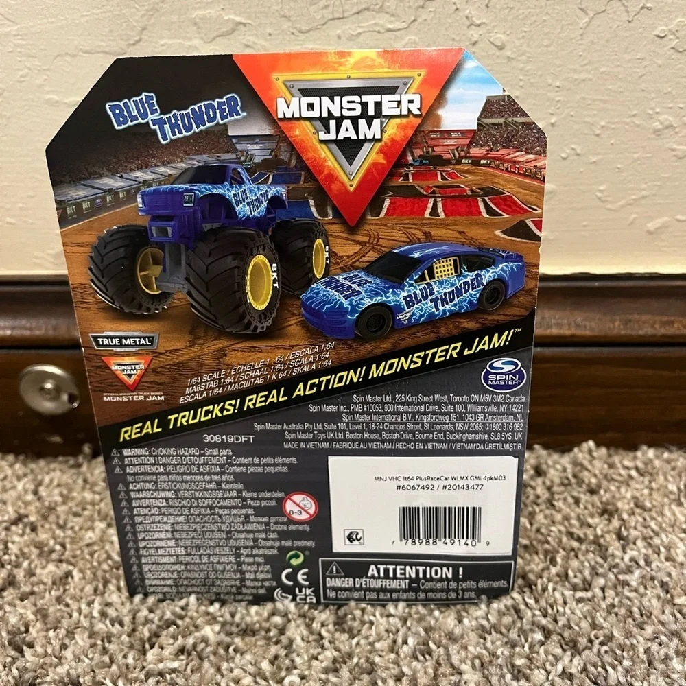 MONSTER JAM 1:64 WALMART EXCLUSIVE BLUE THUNDER TRUCK & CAR 2023 SERIES 3, NEW